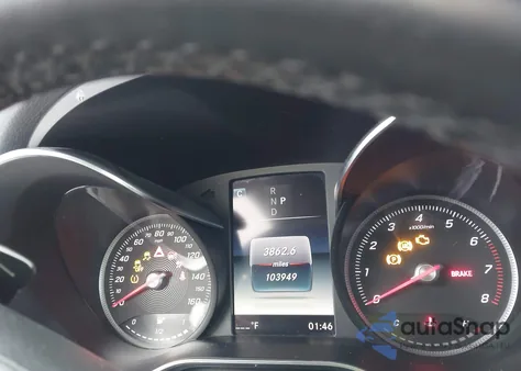 2018 Mercedes-Benz C 300 4Matic z USA, uszkodzony, nr VIN WDDWJ4KB5JF673254